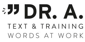 Firmenlogo: Dr. A., Text & Training, Word & More, stilisiert in Schwarz.